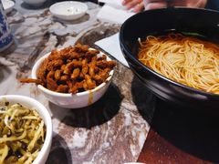 鱼香肉丝面-功德林(南京西路店)