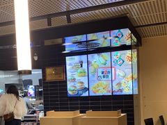 -麦当劳(国际社区店)