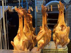 -东口码头·烧鸽子·鱼头泡饼·地方菜(金鹰悦城店)