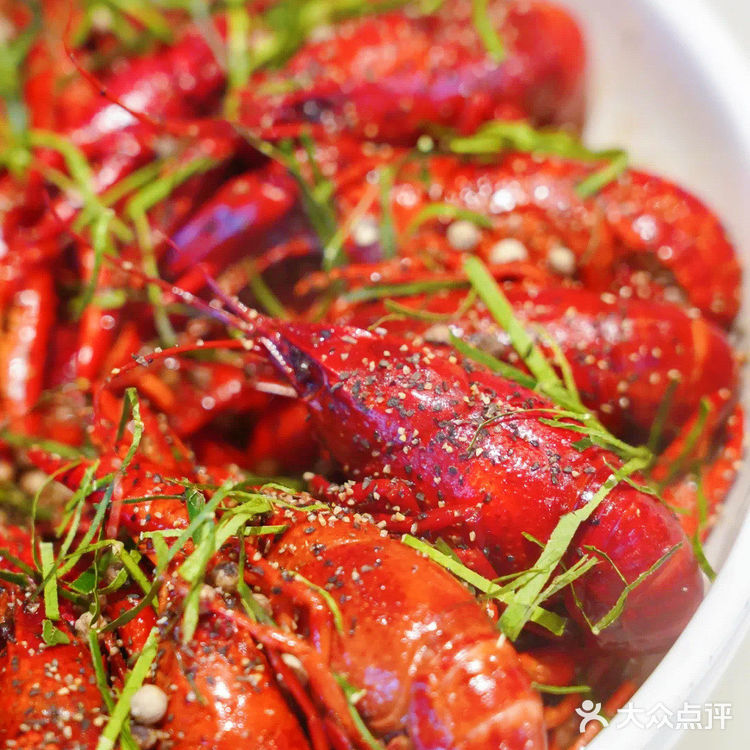 🦞 魔都探店|38层高空餐厅畅吃小龙虾!