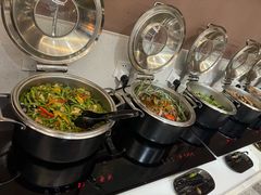 -上海虹桥中心爱琴海亚朵S酒店