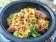 -金扁豆酱肉焖面
