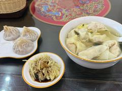 -笑来喜馄饨小笼工坊(通扬路店)