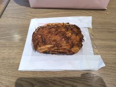 焦香椰蓉奶酪包-好利来(上海长宁龙之梦店)