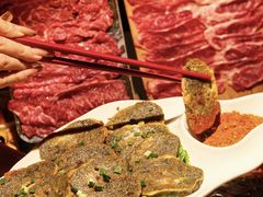 -伴山牛贵州黄牛肉火锅·苗疆非遗艺术餐厅(上海首店)