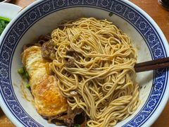 大肠面加素鸡加鸡毛菜加辣肉-沪西老弄堂面馆(定西路店)