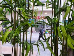 -壹阁胡羊焖饼(特色小吃街店)