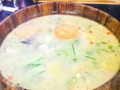 -秋语木桶鱼.酸菜鱼(开发区火车站店)