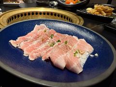 -山川小町·极番烧肉(新地假日广场店)