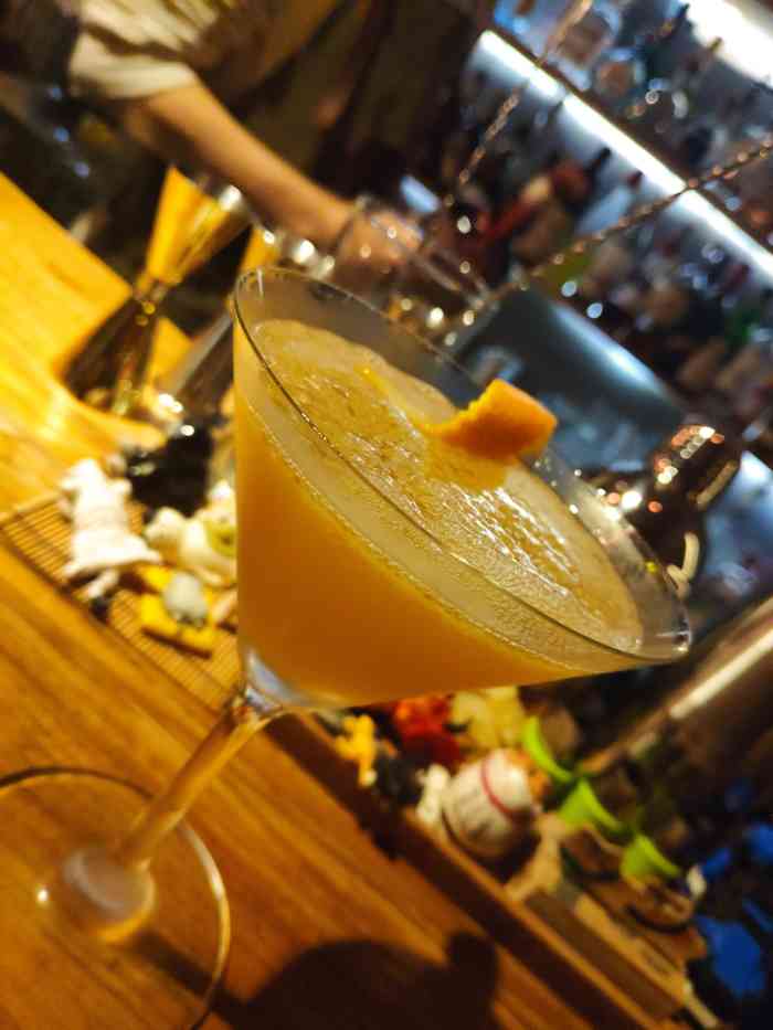 mona bar(东四二条店)-"在东四的胡同里 小小的一间平房.酒吧整体.