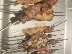 -三个大叔烤羊肉串·炭炉砂锅菜(西三旗店)