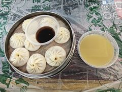 鲜肉汤包-小民大排档(江汉路店)