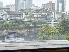 -包整·丝娃娃(甲秀楼景观店)