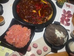 纯手工打造红汤锅-莽子老火锅(大坪店)
