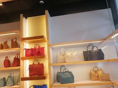-Longchamp(佛罗伦萨小镇奥特莱斯店)