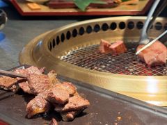 -铭牛烧肉·和牛海鲜自助(高新月牙湖店)