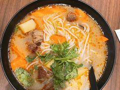 -老妈米线(港龙店)