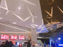 -英皇UA电影城(虹桥天地店)