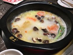 -佬土鹅肠火锅(解放路店)