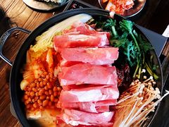 部队锅-MI WU FACTORY米屋美食工厂餐厅(绿地店)