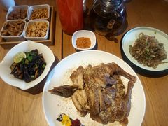 -隔壁老王·家常云南菜(花巷店)