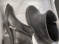 -SKECHERS 斯凯奇(上海国际时尚中心店)