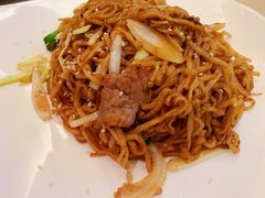 干炒牛河粉-海口绿发希尔顿酒店-田园汇自助餐·三文鱼·海鲜