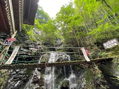 -藏龙百瀑风景区