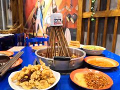 传统锅底-马路边边串串香(双井直营店)