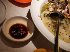 -江渔儿酸菜鱼(映月湖环宇城店)