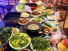 -红河谷晴天别墅轰趴馆