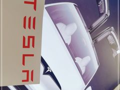-TESLA 特斯拉(上海太古汇体验店)
