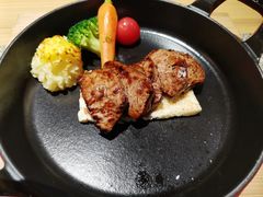 薄片菲力牛排-香樟花园法式铁板烧(恒隆广场店)