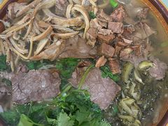 -花溪牛肉粉(八鸽岩店)