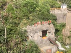 -罗田大别山峡谷漂流