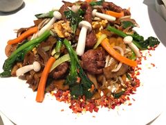 -八府香鸭·啫啫煲(华山路店)