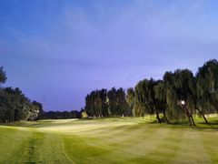 -万柳高尔夫俱乐部