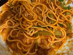 -爆炸头阿姨小四川正宗川味小吃(无任何分店)