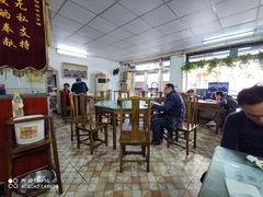 大堂-四平包子铺