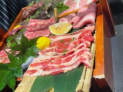 -山川小町·极番烧肉(新地假日广场店)