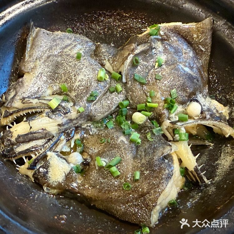 大饱口福！没见过生意这么好的平价海鲜馆子!