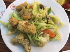 -三兴风采温泉养生(五四北秀山店)