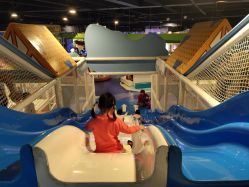 -多奇妙乐园·淘气堡·电玩·抓娃娃(海口吾悦店)