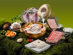 -雾山韩式烤肉·海南糟粕&椰子鸡火锅·海景餐厅(三亚绿发山海天JW万豪酒店)