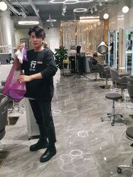 点击看大图 -容萨美业·美容美发