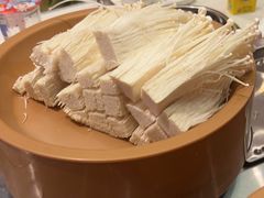 -龍歌自助小火锅(市南金茂湾店)