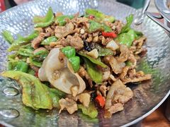-湖南人家湘菜馆(镇江路店)