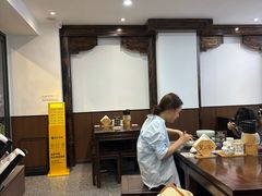 -蟹上黄·蟹黄面·江南糖水(人民广场店)