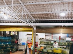 -岛中岛·海鲜大排档·万宁老字号(东澳店)