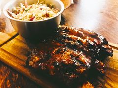 -Ribs & Burgers The Rocks